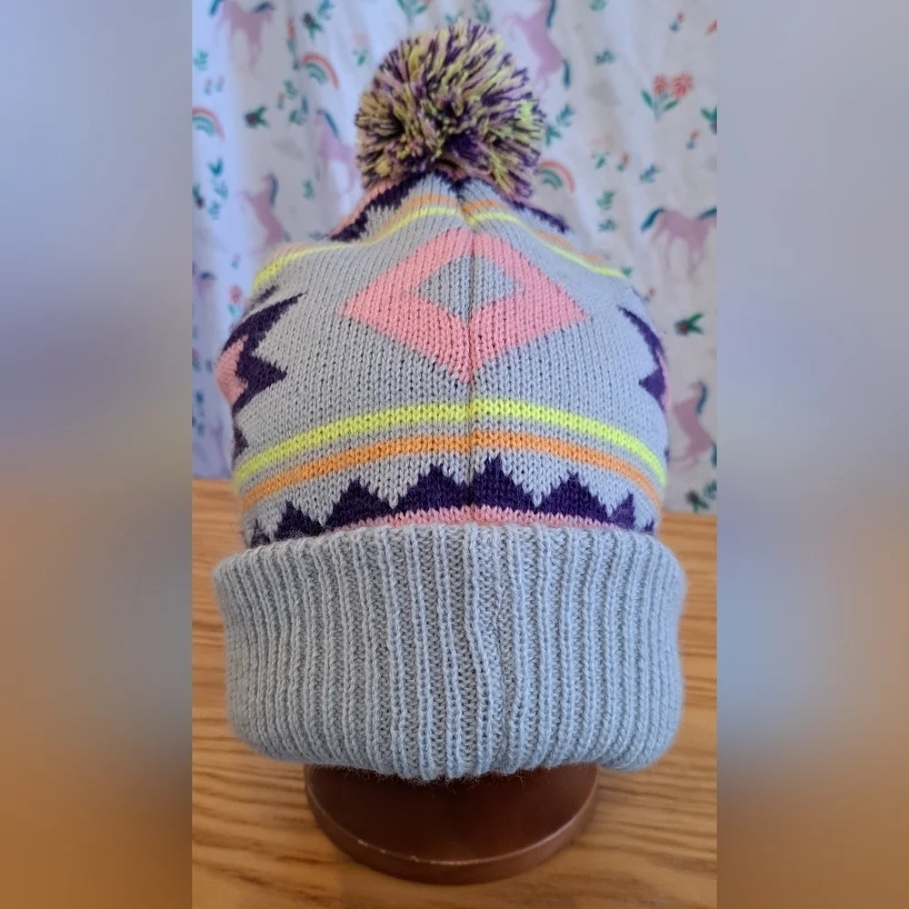 NWOT RARE Supreme Grey Aztec Boho Neutral Casual Streetwear Beanie Hat Cap